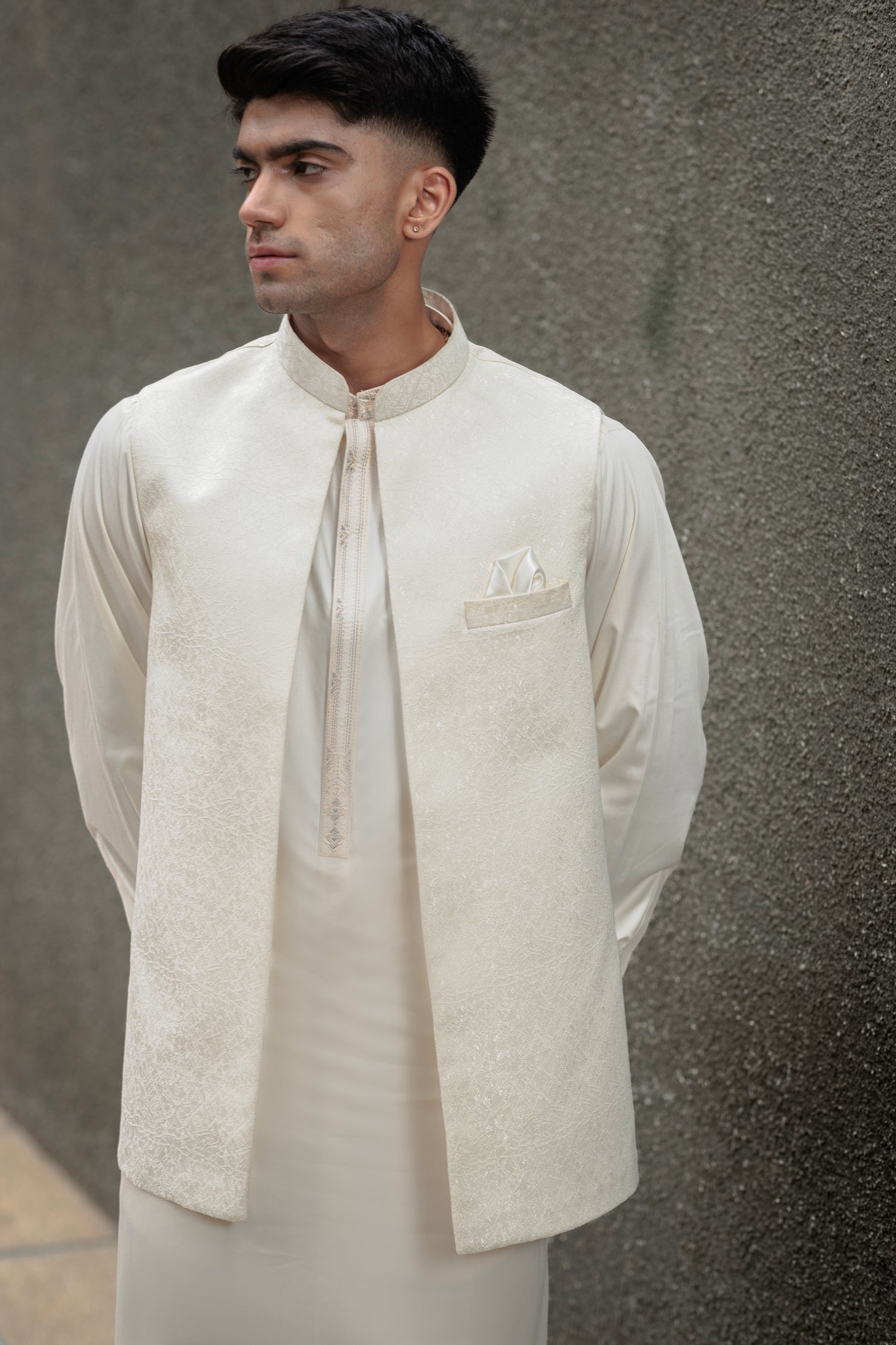 JACKARD CREAM WAISCOAT