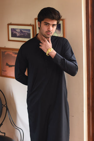 BLACK-KAMEEZ SHALWAR
