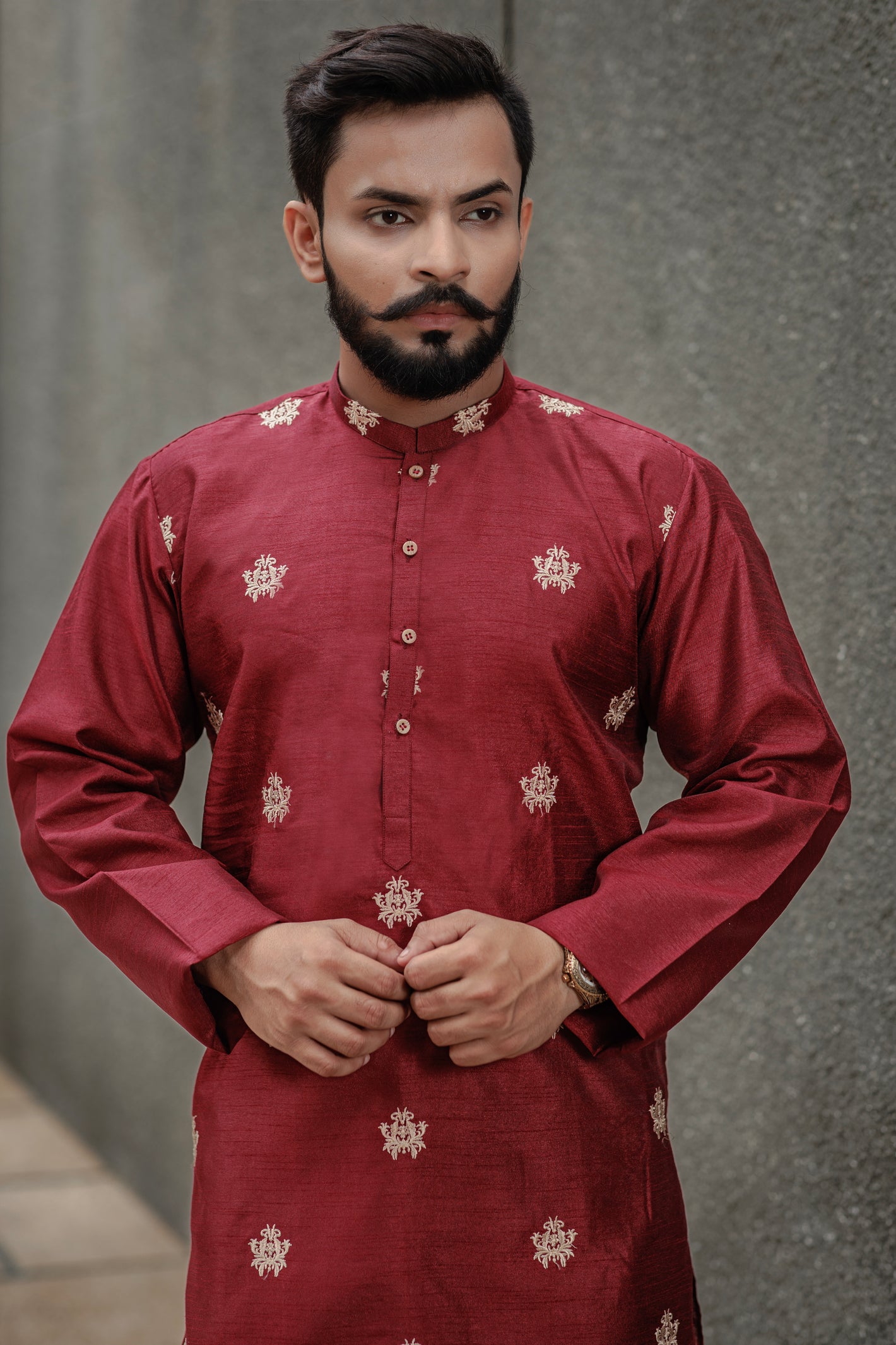 Embroidered mehroon Cotton Kurta