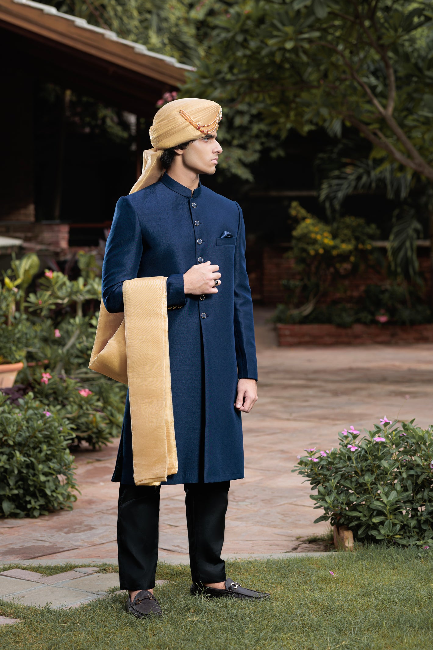 SUITING PLAIN SHERWANI